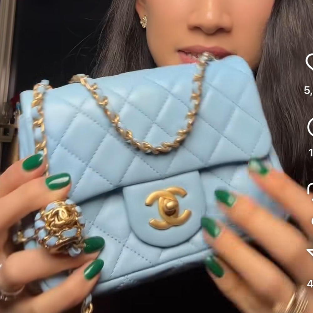 CHANEL NIB Pearl Crush 2022 Square Mini Flap Bag Quilted Purse Light Blue Gold - Picture 2 of 11